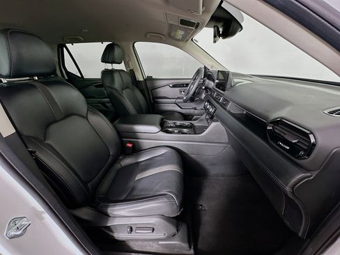 Used 2024 Honda Pilot EX-L image 32