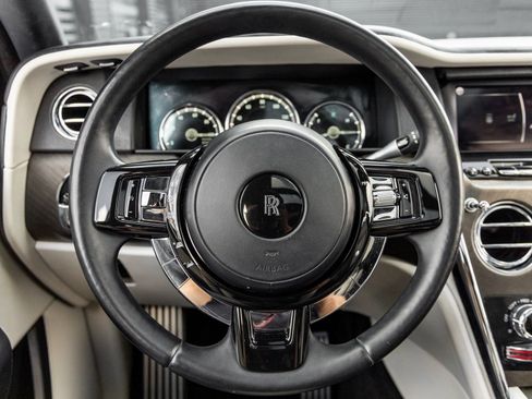 Used 2019 Rolls-Royce Cullinan image 31