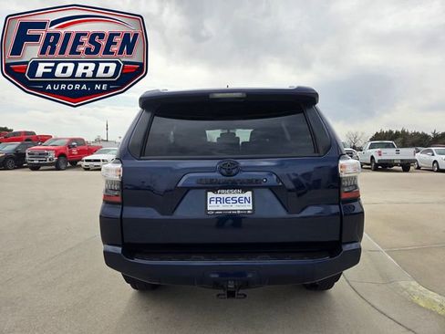 Used 2019 Toyota 4Runner SR5 Premium AWD/4WD image 6