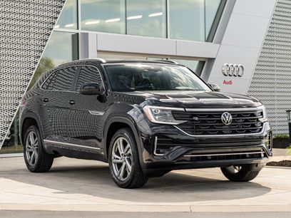 Used 2024 Volkswagen Atlas Cross Sport SEL R-Line