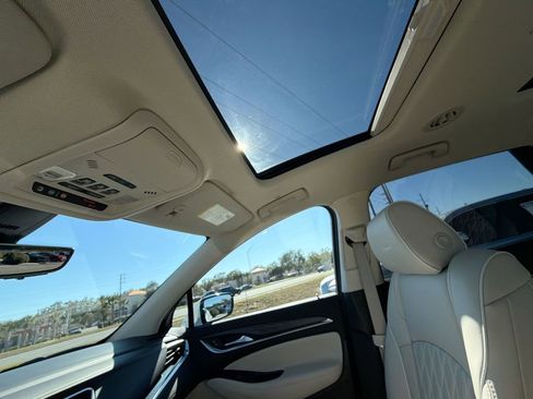 Used 2023 Buick Enclave Avenir w/ Avenir Technology Package image 20