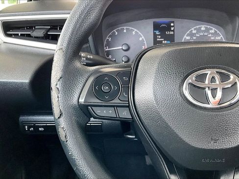 Used 2023 Toyota Corolla LE FWD image 10