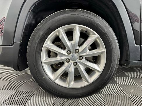 Used 2016 Jeep Cherokee Limited image 41