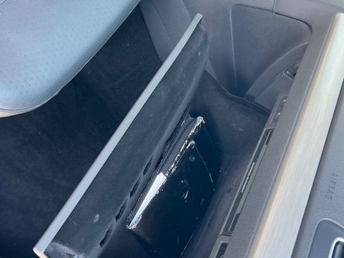 Used 2015 Volkswagen Golf S image 19