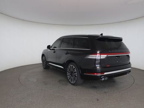 Used 2023 Lincoln Aviator Black Label AWD/4WD image 12
