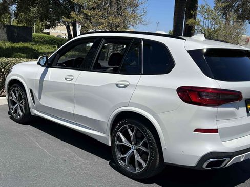 Used 2019 BMW X5 xDrive50i w/ M Sport Package AWD/4WD image 28