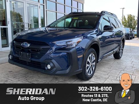 Used 2024 Subaru Outback Premium AWD/4WD image 1