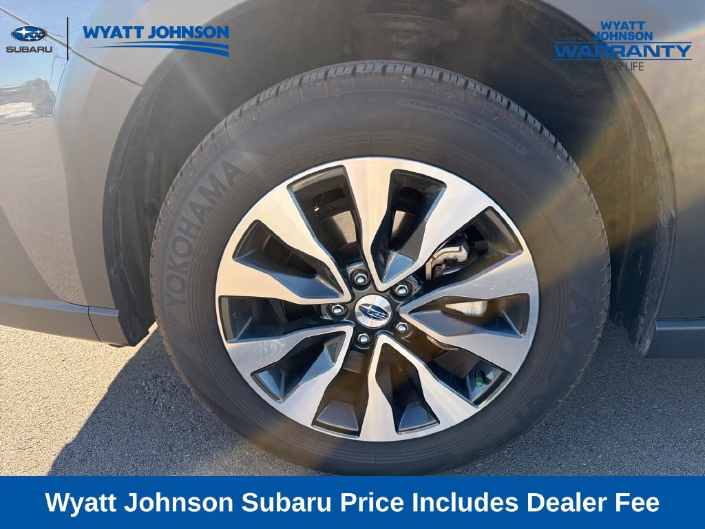 Used 2025 Subaru Outback Touring XT AWD/4WD image 3