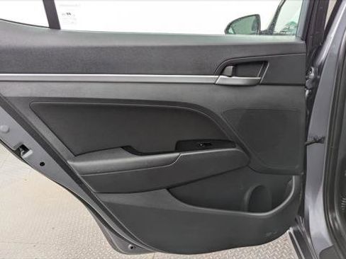 Used 2019 Hyundai Elantra SEL w/ Cargo Package image 16