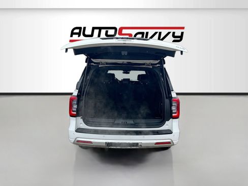 Used 2023 Ford Expedition Max Platinum RWD image 28