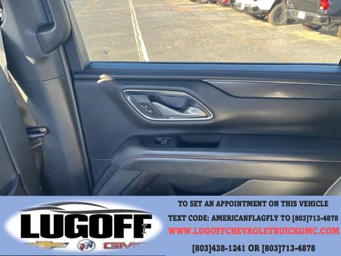 Used 2022 Chevrolet Suburban RST w/ Luxury Package image 15