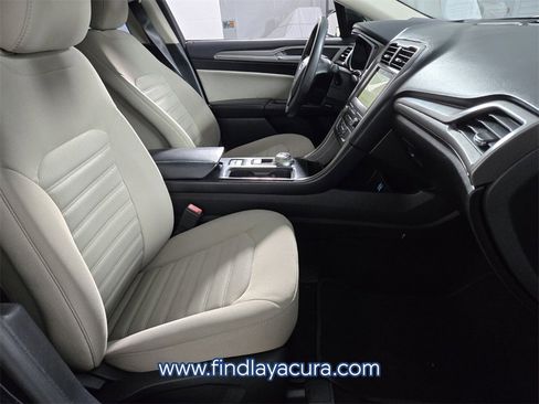 Used 2019 Ford Fusion S image 15
