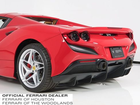 Used 2023 Ferrari F8 Tributo image 32