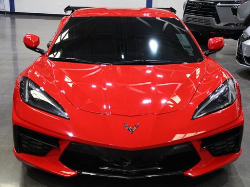 Used 2021 Chevrolet Corvette Stingray Coupe w/ 1LT RWD image 4