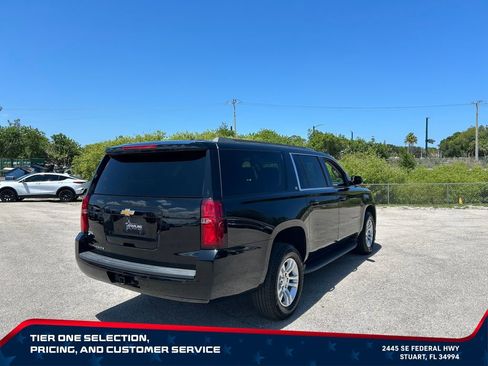 Used 2020 Chevrolet Suburban LT AWD/4WD image 5