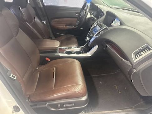 Used 2015 Acura TLX V6 w/ Technology Package FWD image 25