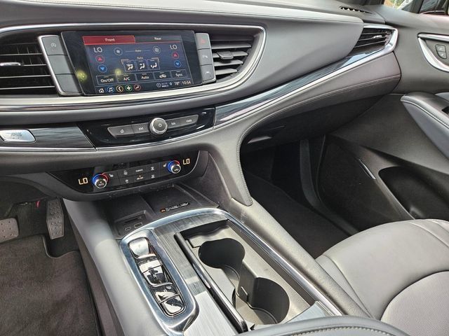 Used 2023 Buick Enclave Essence FWD image 20