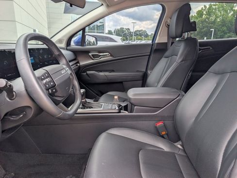 Used 2026 Kia Sportage EX FWD image 41
