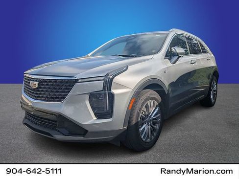 Used 2024 Cadillac XT4 Premium Luxury w/ Technology Package FWD image 1