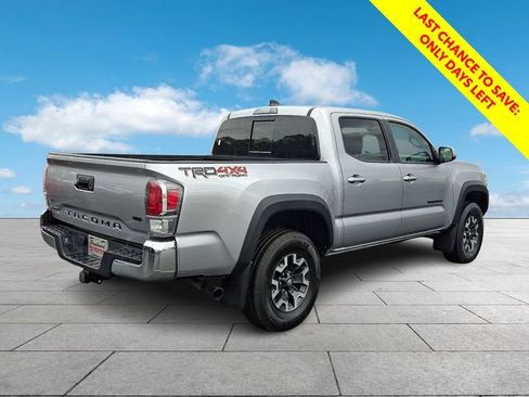 Certified 2023 Toyota Tacoma TRD Off-Road w/ Black Out Package (TMS) AWD/4WD image 8