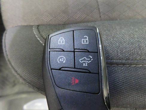 Used 2025 GMC Sierra 1500 Elevation image 53