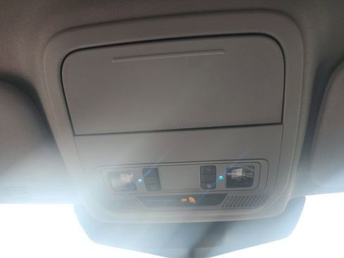 Used 2024 Ford Explorer XLT w/ Equipment Group 202A image 34