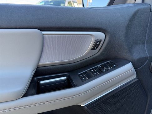 Certified 2025 Ford Expedition Max Active image 23