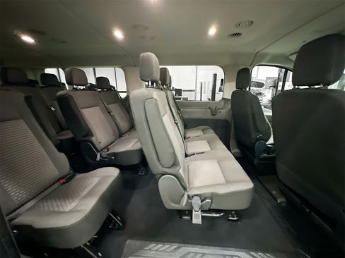 Used 2023 Ford Transit 350 XLT image 23
