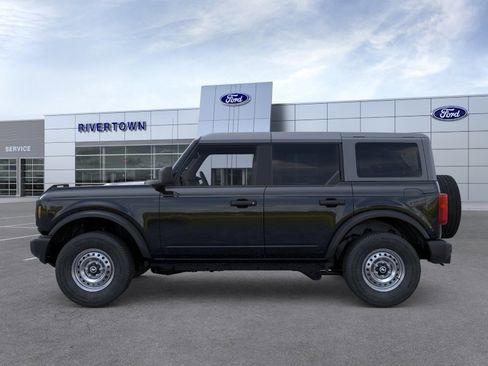 New 2025 Ford Bronco 4-Door image 5