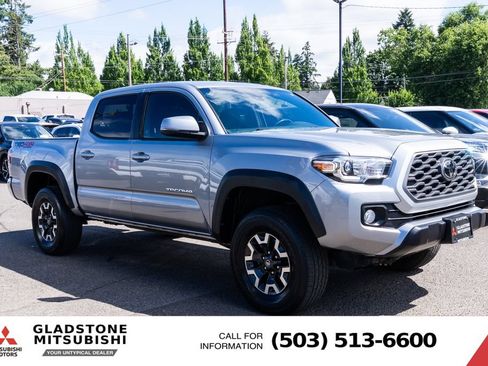 Used 2020 Toyota Tacoma TRD Off-Road AWD/4WD image 1