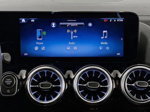 Used 2024 Mercedes-Benz GLA 35 AMG 4MATIC image 12