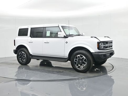 New 2025 Ford Bronco Outer Banks image 20