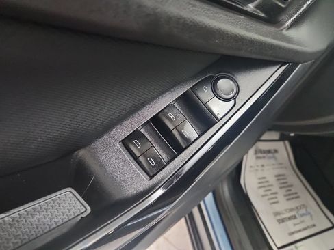 Used 2026 Chevrolet Equinox LT AWD/4WD image 17