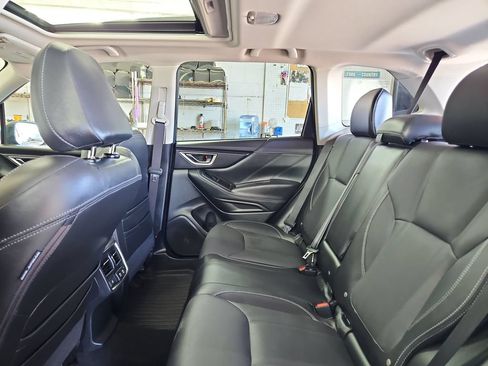 Used 2019 Subaru Forester Touring AWD/4WD image 31