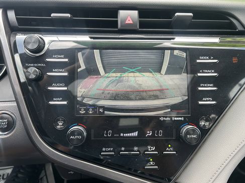 Used 2020 Toyota Camry XLE AWD/4WD image 23