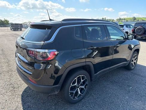 New 2026 Jeep Compass Limited w/ Sun, Sound & Navigation Group AWD/4WD image 2