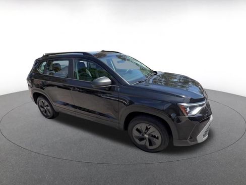 Used 2026 Volkswagen Taos S FWD image 2