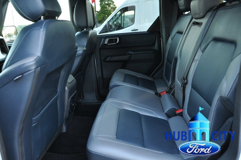 Used 2024 Ford Bronco Outer Banks AWD/4WD image 12