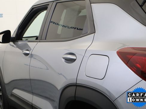 Used 2025 Chevrolet Blazer LT image 10