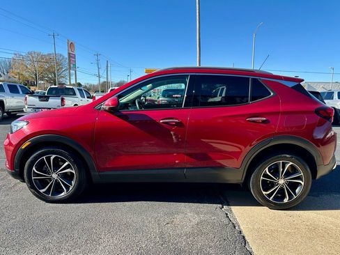 Used 2021 Buick Encore GX Essence w/ Advanced Technology Package image 4