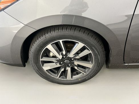 Used 2025 Nissan Versa SV FWD image 11