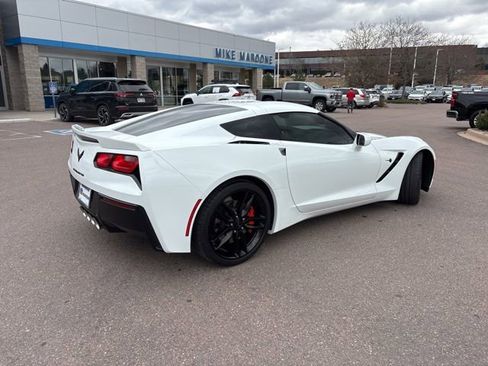 Used 2019 Chevrolet Corvette Stingray Coupe RWD image 6