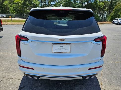 Certified 2025 Cadillac XT6 Premium Luxury w/ Technology Package FWD image 6