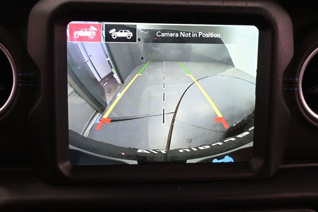 Used 2021 Jeep Wrangler Unlimited Rubicon 4xe w/ Steel Bumper Group AWD/4WD image 13