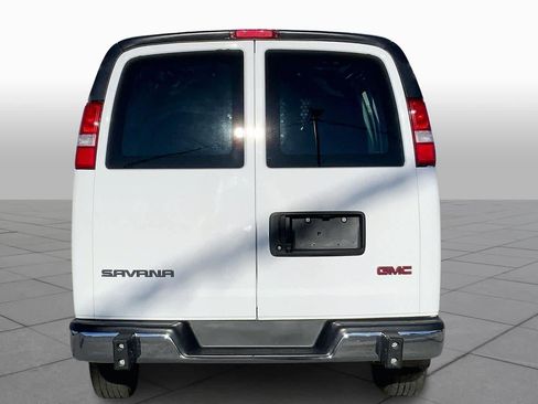 Used 2024 GMC Savana 2500 w/ Driver Convenience Package image 5
