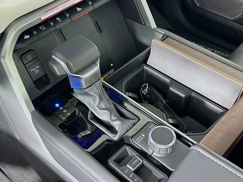 Certified 2025 Toyota Sequoia Capstone AWD/4WD image 17