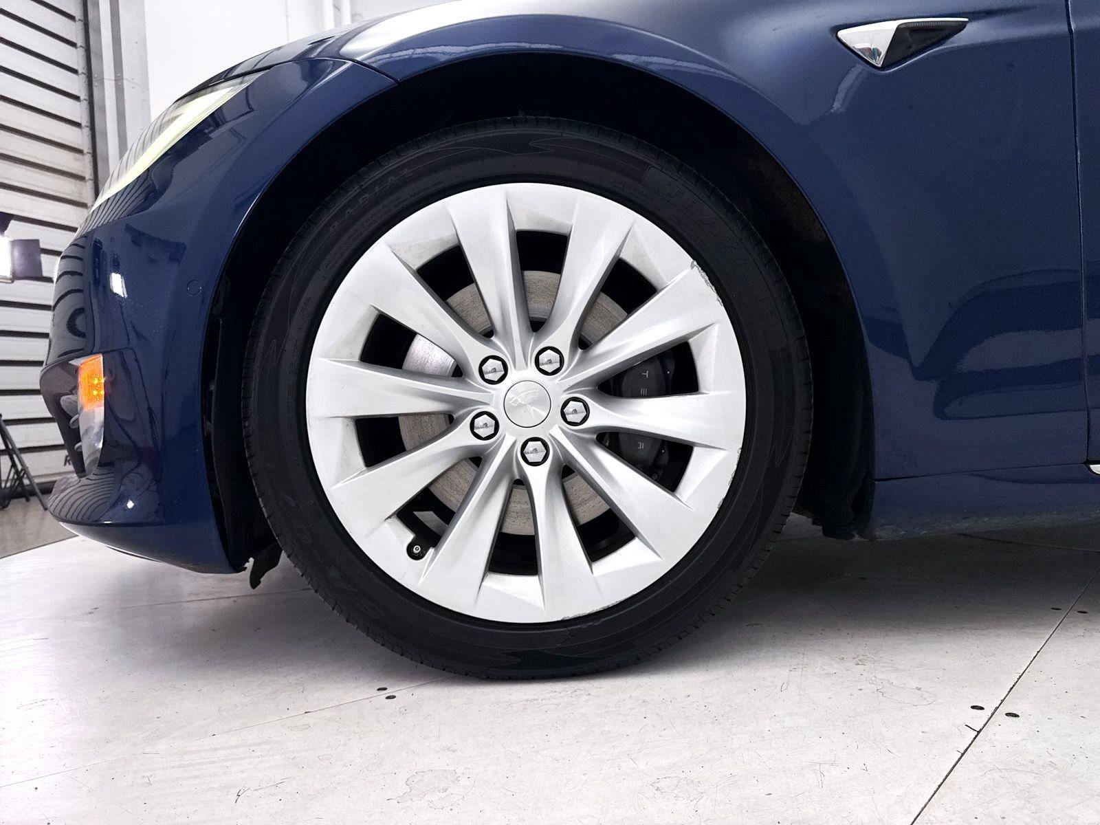 Used 2018 Tesla Model S 75D AWD/4WD image 16