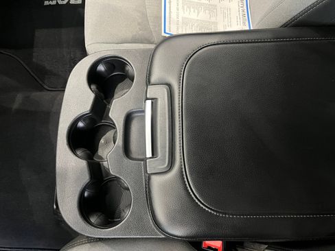 Used 2024 RAM 2500 Big Horn image 24