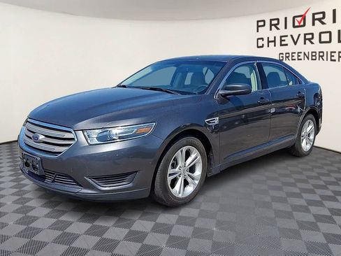 Used 2018 Ford Taurus SE FWD image 4
