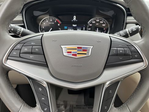 Used 2021 Cadillac XT5 Premium Luxury image 20